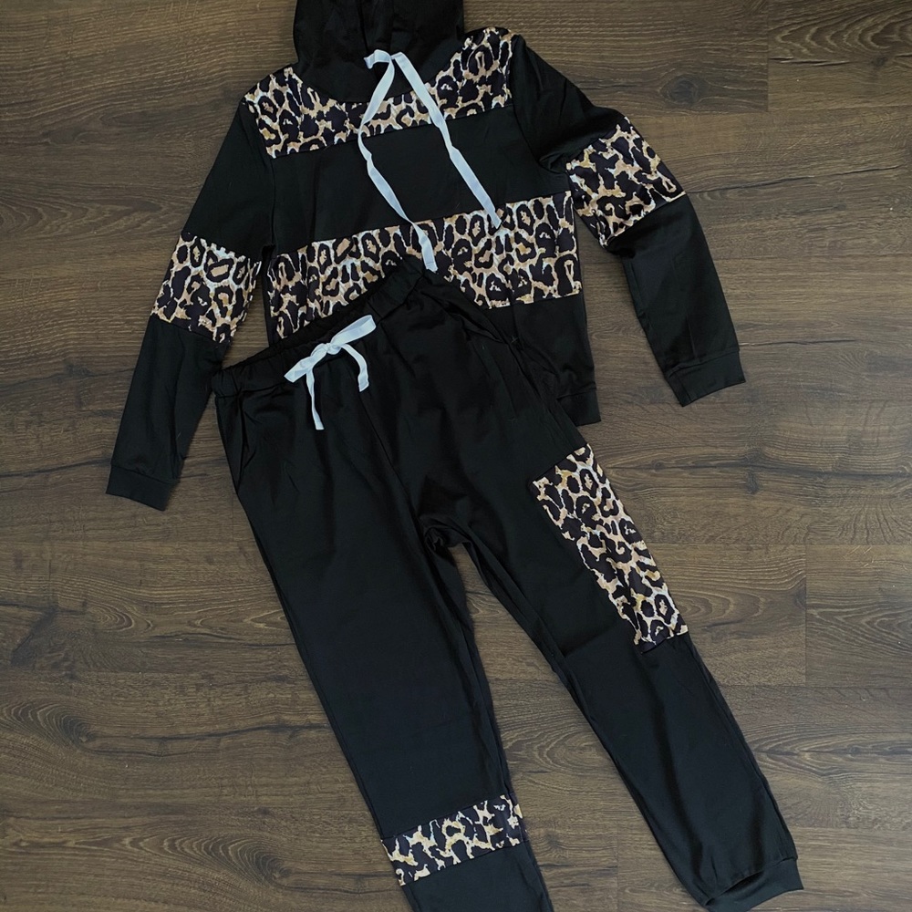 Leopard set